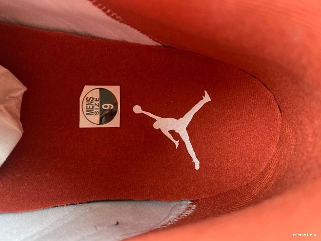 HYPE Jordan Dune Red DJ5982-601 Air 13 0819
